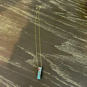 Crystal necklace with gold chain